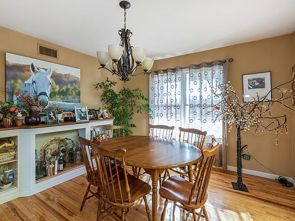 5th image of 164 Vineyard Way