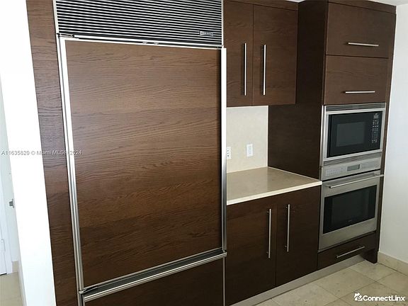 5th image of 495 Brickell Ave APT 1207