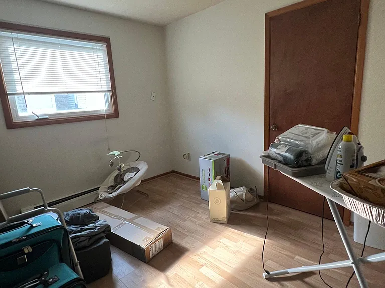 405 27th St NE #2 — Photo 3