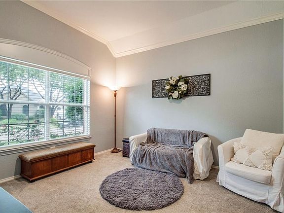 5th image of 409 Canberra Ct