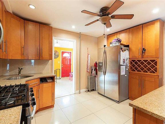 4th image of 15322 Foch Blvd
