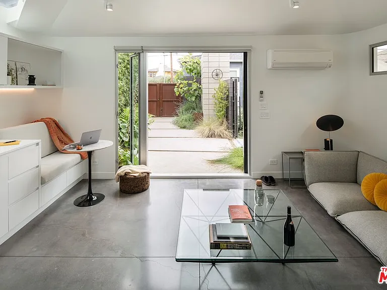1060 Nowita Pl — Photo 14