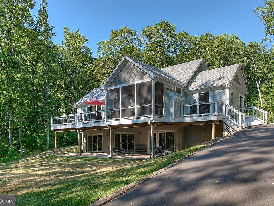 Image 1: : Rear of Home