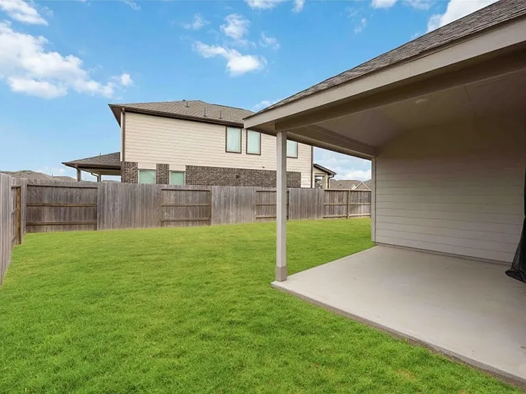 4907 Gentle Creek Ct — Photo 31