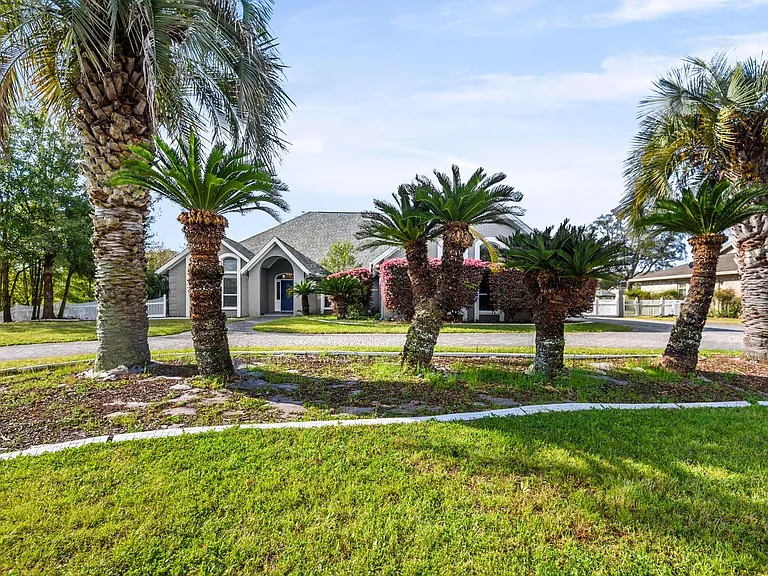 83 Lake Lorraine Cir — Photo 3