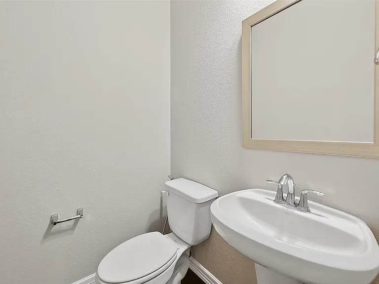 4018 Martin Ridge Dr — Photo 9