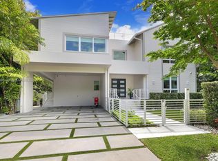 621 Harbor Dr, Key Biscayne, FL 33149