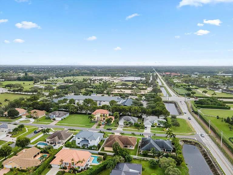 2981 Dovedale Ct E — Photo 40