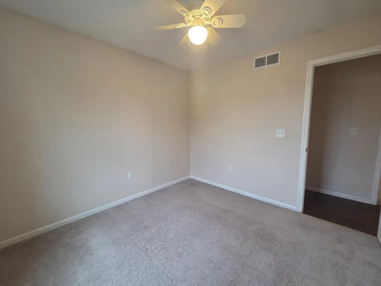 601 Tallgrass Dr — Photo 18