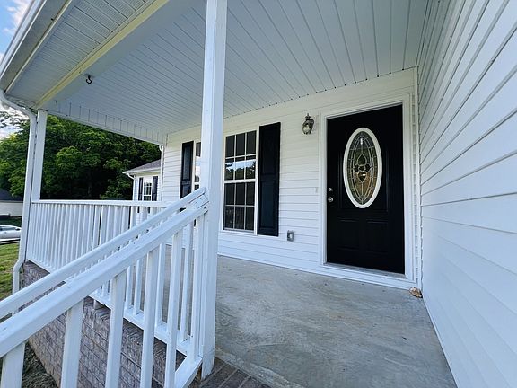 2nd image of 770 Bunker Hill Rd