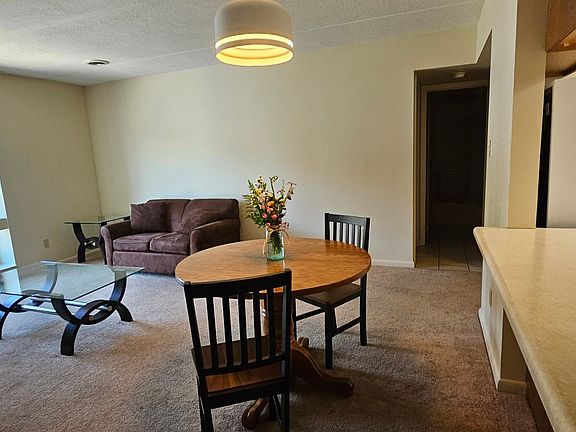 3rd image of 203 E Fairmount Ave #120