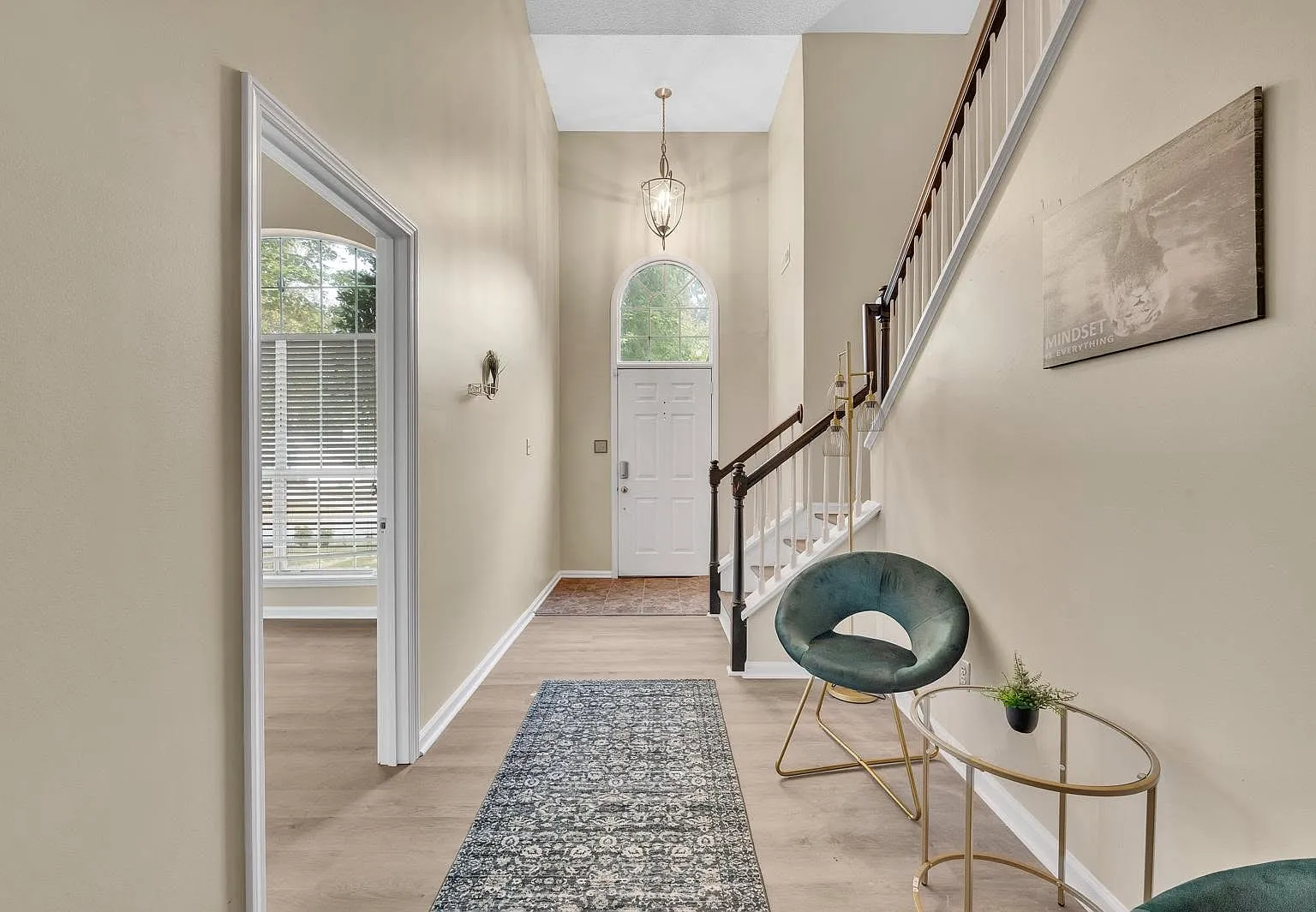 6 bed, $800 — Photo 4