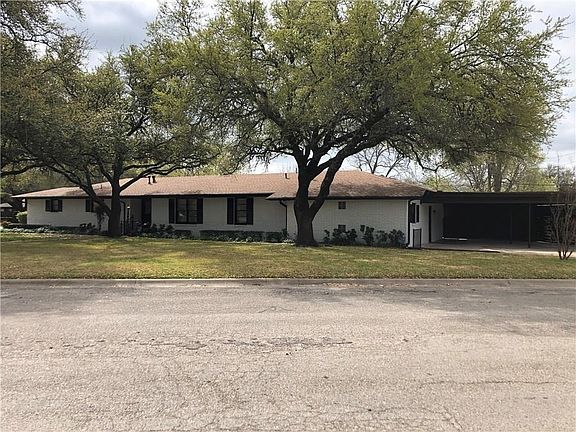 2nd image of 1211 Loma Alta Pl
