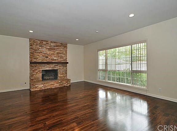 2nd image of 22103 Avenue Morelos