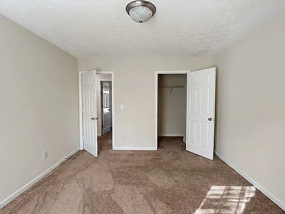 2909 Rusticwood Dr — Photo 8