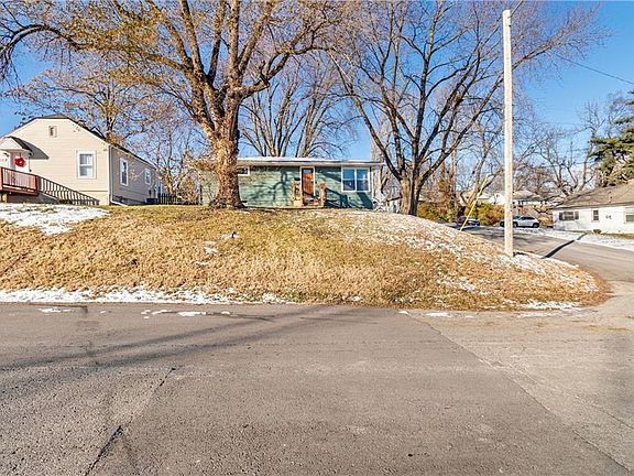 4th image of 124 N Arlington Ave