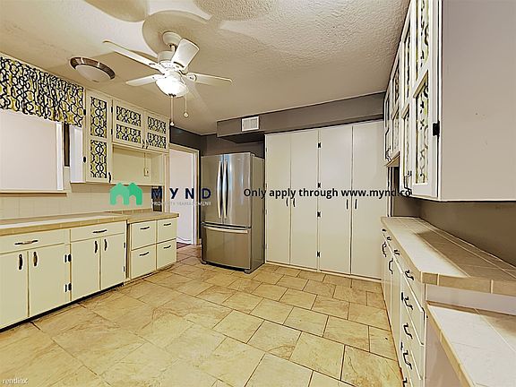 3rd image of 7922 Westwood Dr