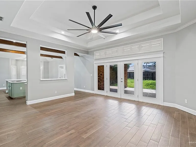 2510 May Ave — Photo 5