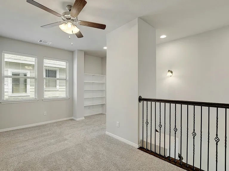 1034 Harwell Loop — Photo 15