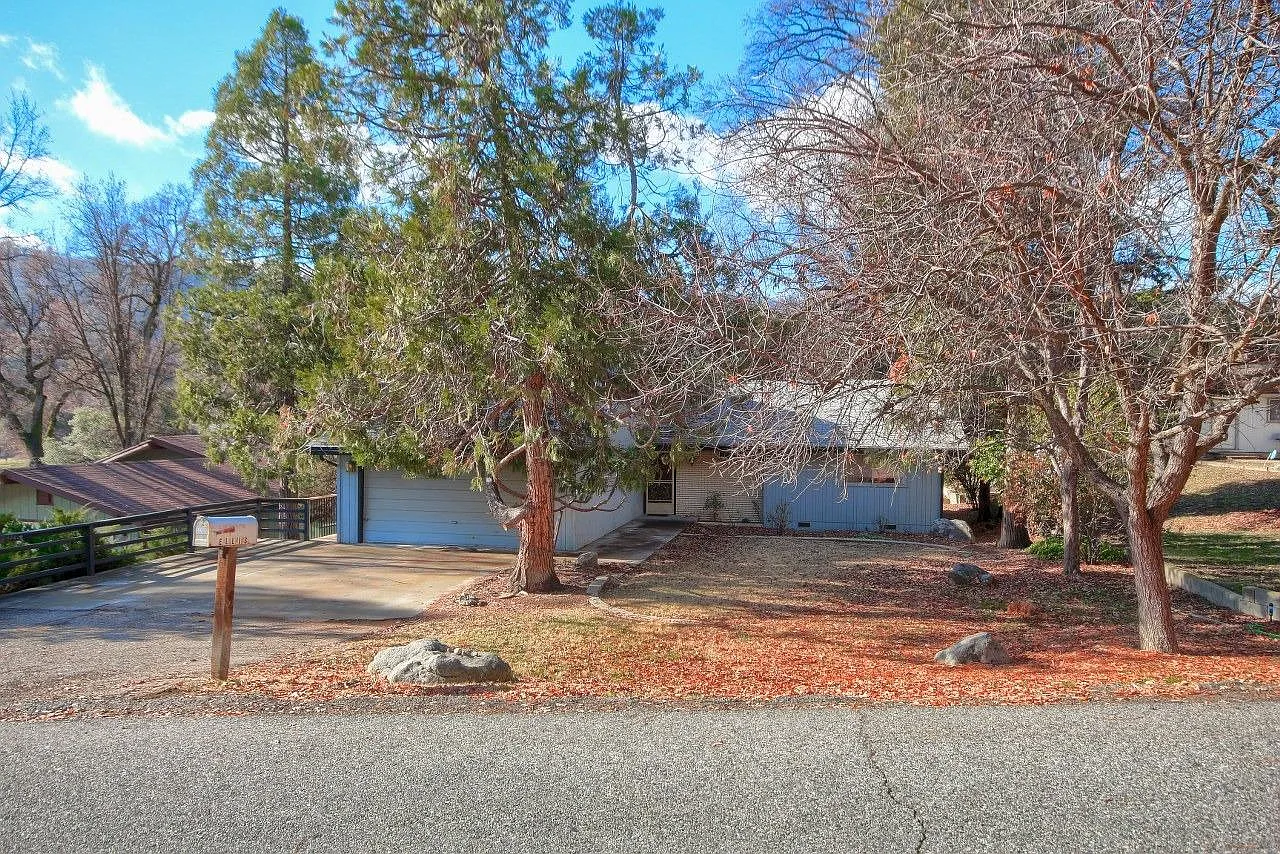 40586 Goldside Dr photo 1