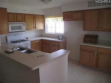 3rd image of 23003 Chandlers Ln APT 346