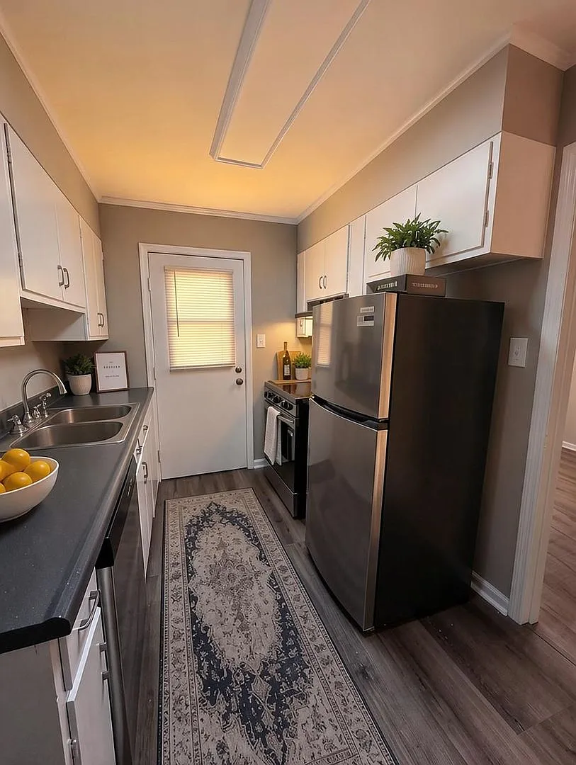 Carrington Woods Apartments — Photo 2