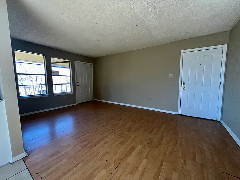 1271 W Azalea Park Dr #D — Photo 1