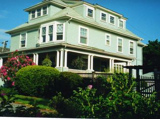 11 Beach Rd #1R, Gloucester, MA 01930
