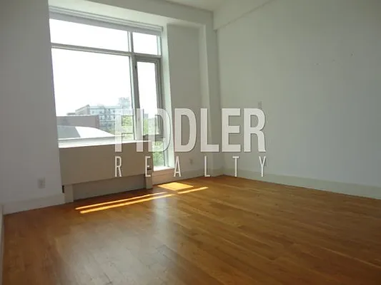 Rented by Fiddler Realty | media 10