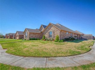11729 SW 18th St, Yukon, OK 73099