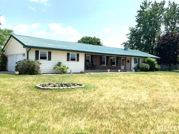 1233 Ridge Rd, Rochester, IN 46975