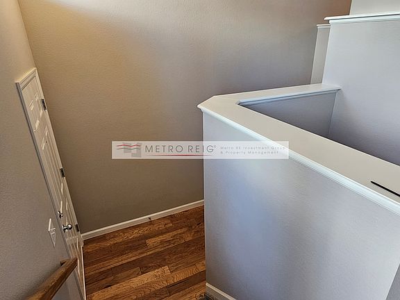 5th image of 1617 Venice Ln