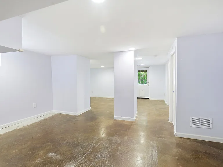 527 Stevenson St — Photo 44