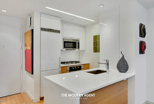 Sold by Level Group | media 2