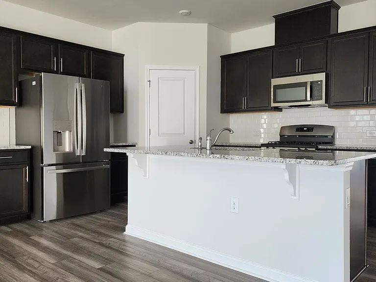 2340 Chert Ln — Photo 3