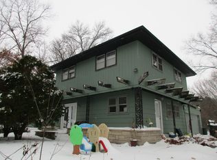 1401 Oakleaf Dr, Saint Anne, IL 60964