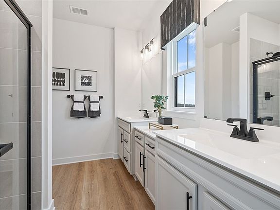 4th image of 6055 Ruby Way