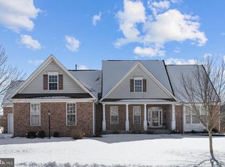 15 Kristin Dr, Etters, PA 17319