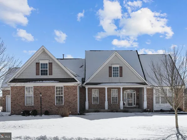 15 Kristin Dr, Etters, PA 17319