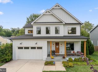 2020 Kilgore Rd, Falls Church, VA 22043