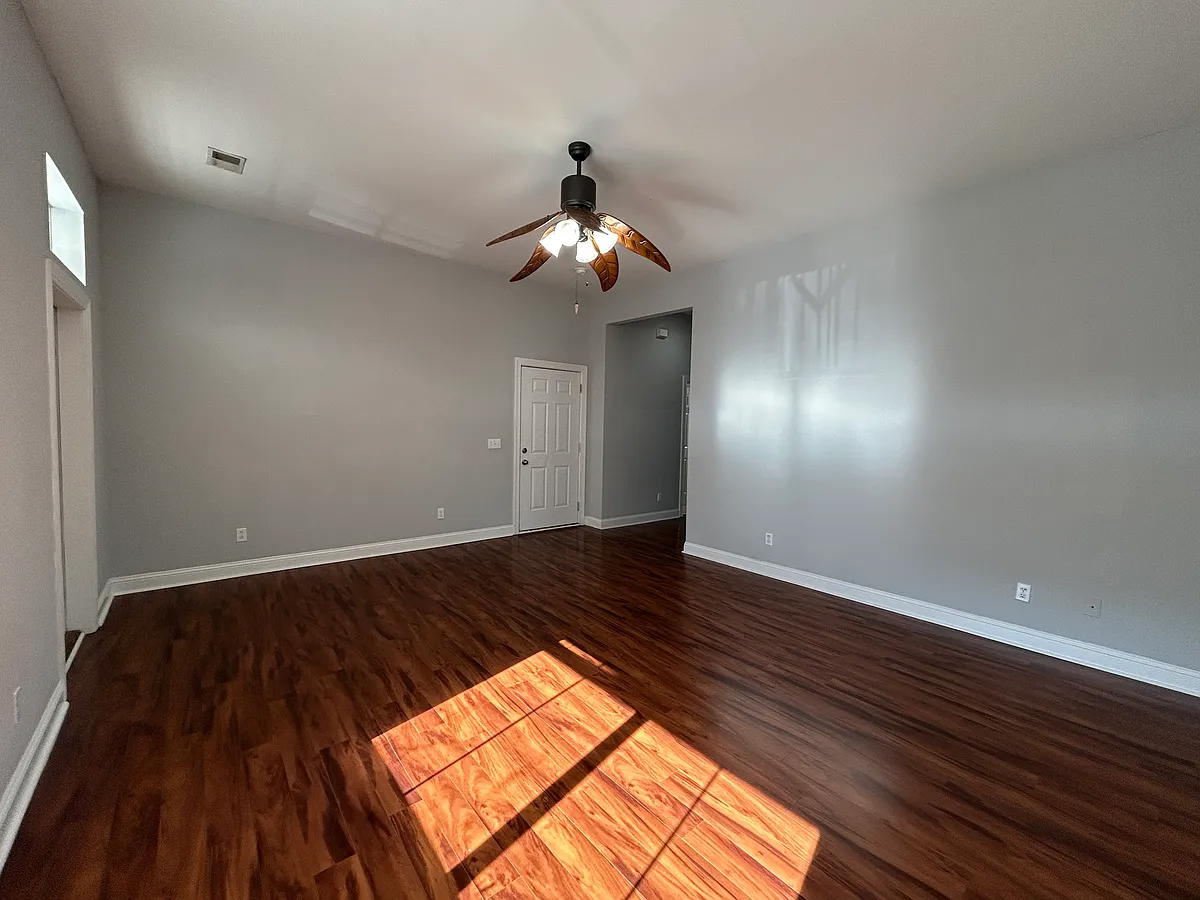 Building Photo - 82 Cassandra Ln #A