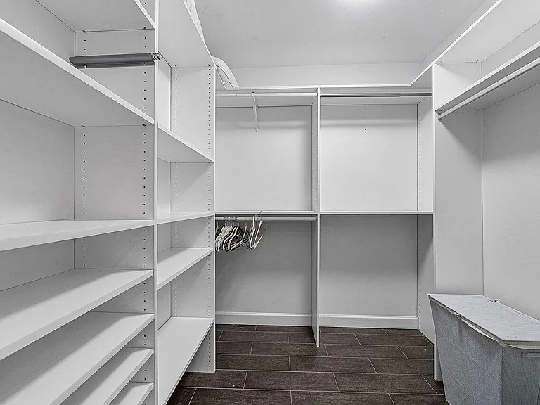 855 Berkeley St — Photo 27