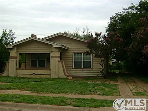 2nd image of 2418 Russell Ave