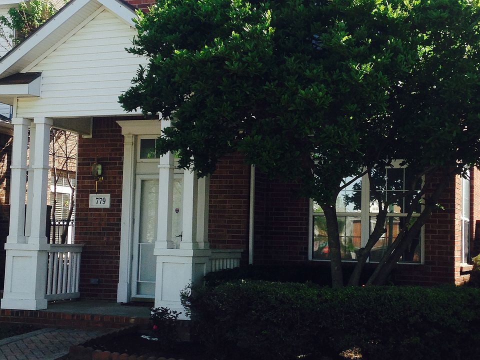 1st image of 779 Founders Park Dr E