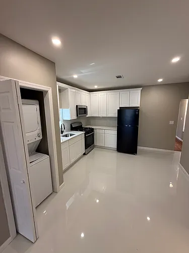250 Summer Ave #2 Photo 1