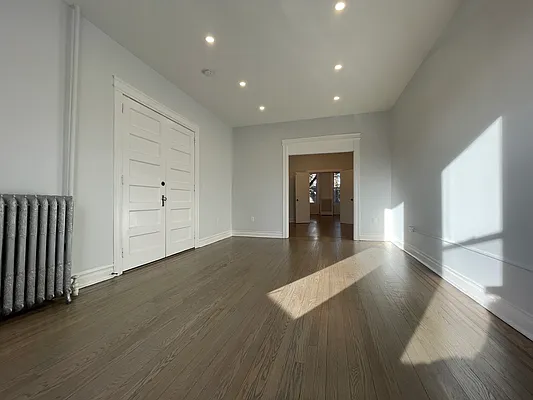 Rented by Compass | media 2