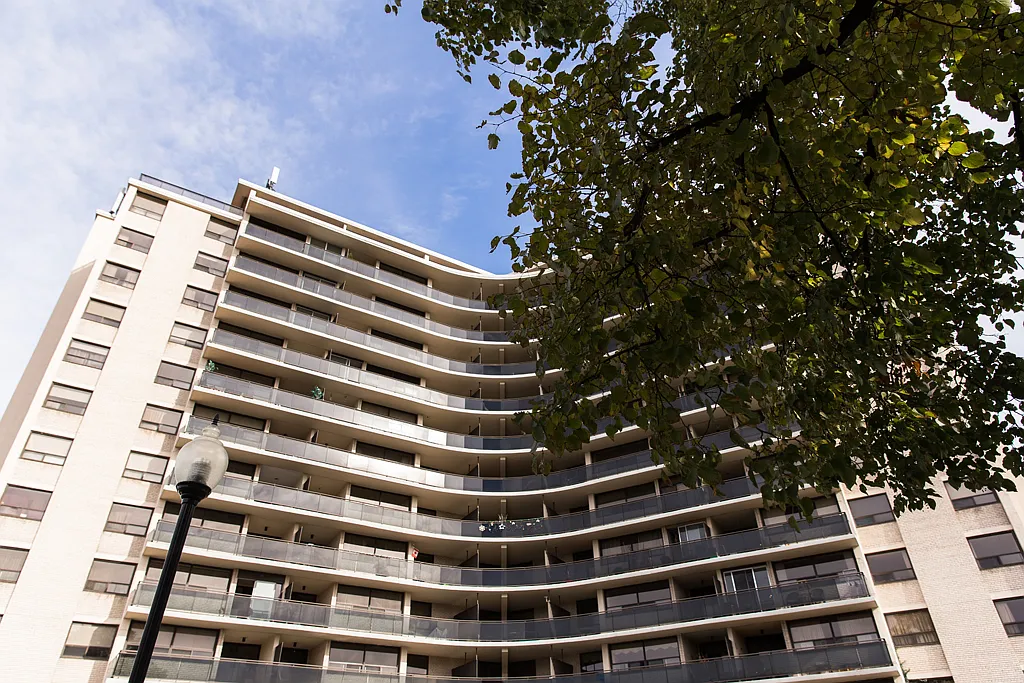 Apartment for rent at 1407 Royal York Road — Photo 3