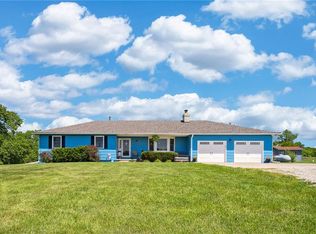 21342 Parallel Rd, Tonganoxie, KS 66086