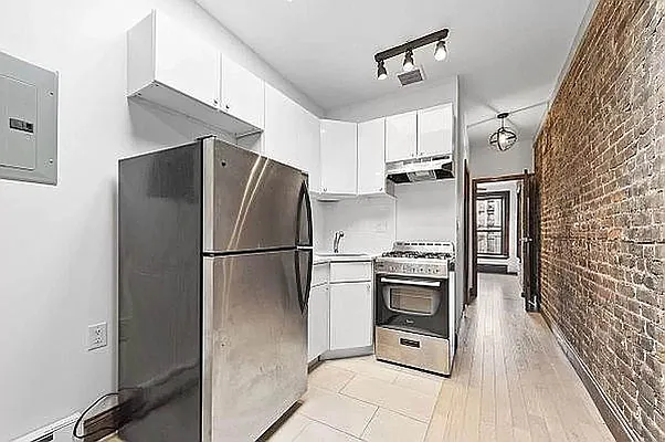 Rented by Mauro Bros Real Estate Services LLC | media 7