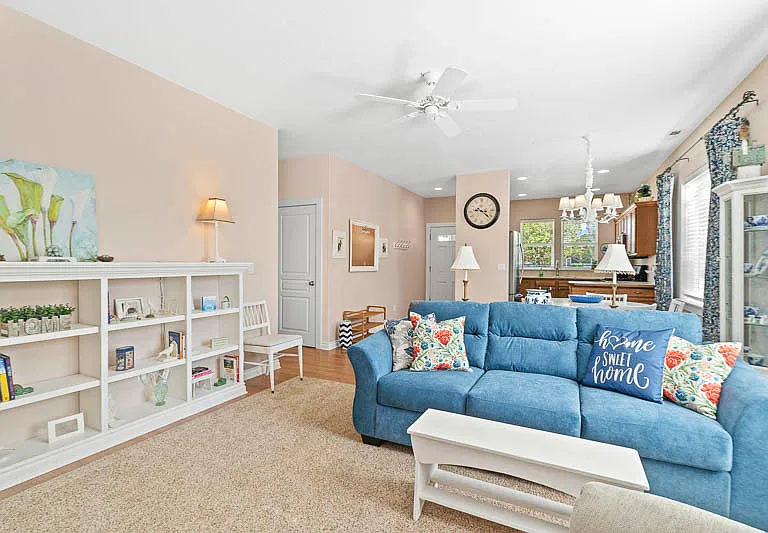3928 Bentley Dr NE — Photo 10